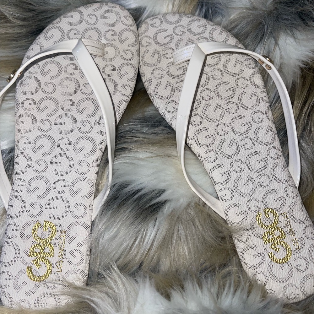 GBG thong sandals 🩴